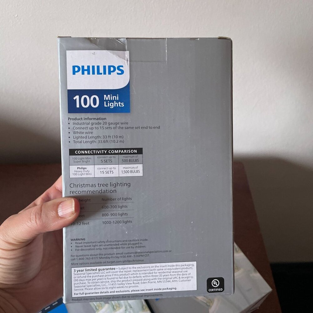 Philips 100-count clear incandescent mini string lights with a white wire - bund - Picture 4 of 6